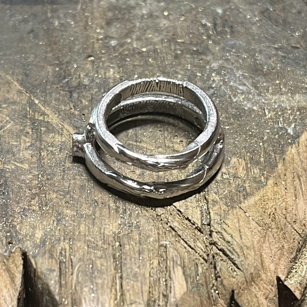 指紋と捻りの指輪20251015-18