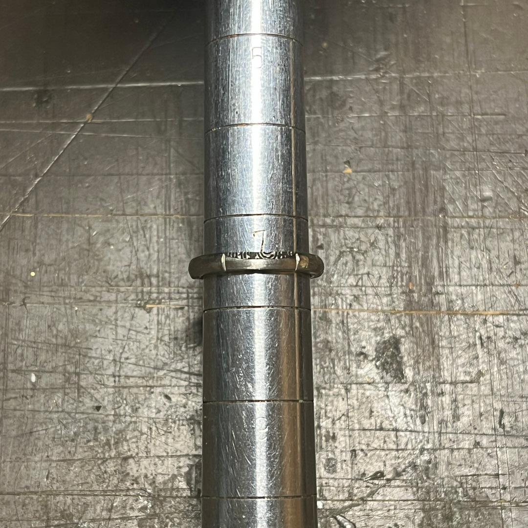 指紋と捻りの指輪20251015-21